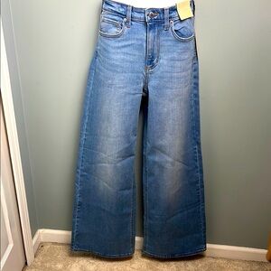 Universal Thread High Rise Slim Hip & Thigh Wide Leg Jeans, NWT